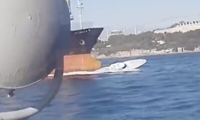 boat collide